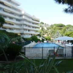 Two Bed apartment in a gated residence with gardens in Cannes with sea views 865