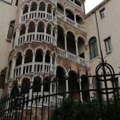 Alloggi alla Scala del Bovolo