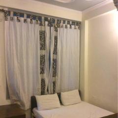 Rooms near Laxman Jhula