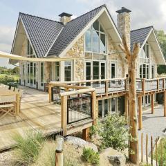 Holiday Home with bubble bath in Noordwijk