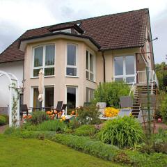 Flat in Bellenberg with sunbathing lawn