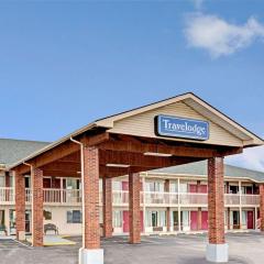 Travelodge by Wyndham Sellersburg