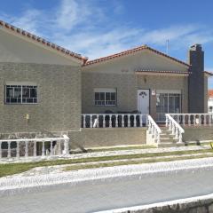 Nazaré Villa North Wave