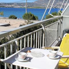 Apartment SEA VIEW in front of the beach of Agia Marina