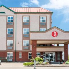 Ramada by Wyndham Sherwood Park