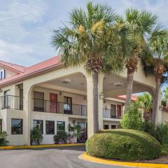 Days Inn by Wyndham Destin