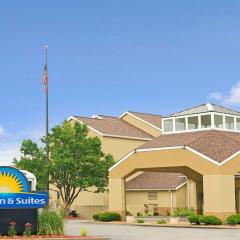 Days Inn by Wyndham St. Louis/Westport MO