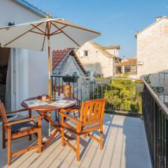 Zlatin Dvor - apartments for 3, terrace, Trogir center, beach at 5-min, BIKE friendly