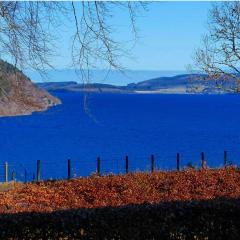 Urquhart Bay B&B