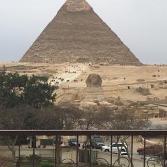 Pyramids View Inn