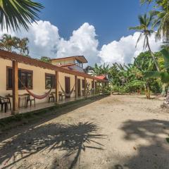 Yucca Beachfront Hotel