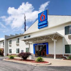 Motel 6-Altoona, IA - Des Moines East