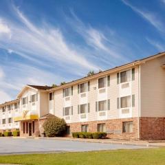 Super 8 by Wyndham Fayetteville