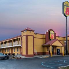 Super 8 by Wyndham Indianapolis-Southport Rd