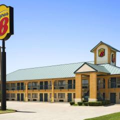 Super 8 by Wyndham Grand Prairie Southwest