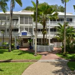 The White House Port Douglas