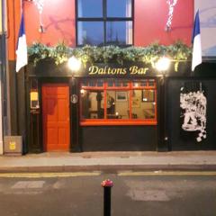 Daltons Bar