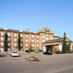 Days Inn & Suites by Wyndham Strathmore