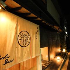 Hachi Inn