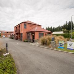 Red Tussock Motel