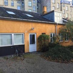 Rooms in quiet Yellow Courtyard Apartment