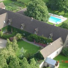 Holiday home with swimming pool