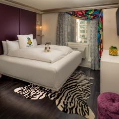 Staypineapple, An Artful Hotel, Midtown New York