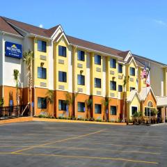 Microtel Inn & Suites by Wyndham New Braunfels I-35