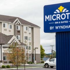 Microtel Inn & Suites by Wyndham Altoona