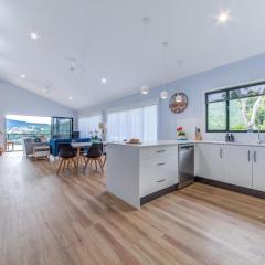 Hillside Haven - Airlie Beach