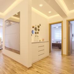 White LUX Apartment