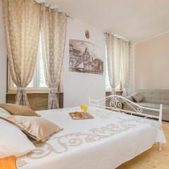 Sibenik Antique Studio Apartment - old town