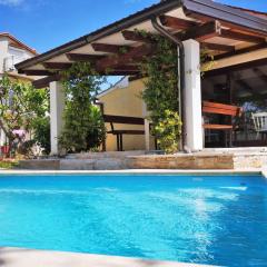 Rustic house with private swimming pool