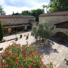 Logis Hôtel Restaurant Gîte La Bastide du Vébron