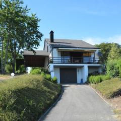 Spacious house with beautiful terrace and view, on the heights of the Meuse