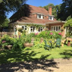 Kingswood Cottage