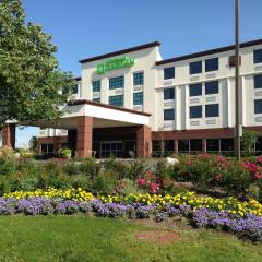 Wyndham Garden Elk Grove Village - O'Hare