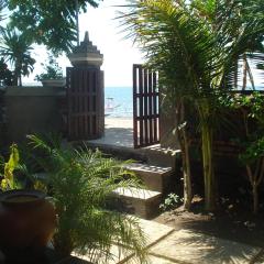 Bulih Beach Bungalows