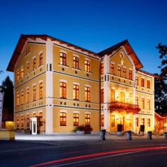 Hotel & Restaurant Waldschloss