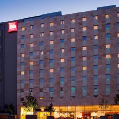 ibis Santiago Las Condes