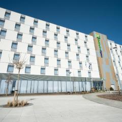 Holiday Inn Express Aberdeen Airport, an IHG Hotel