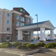 Holiday Inn Express & Suites Golden, an IHG Hotel