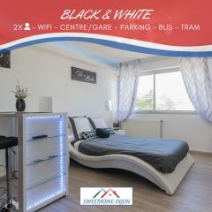 SweetHome Dijon - Black & White