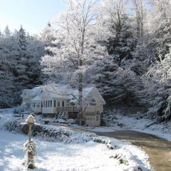 Mountain Valley Retreat