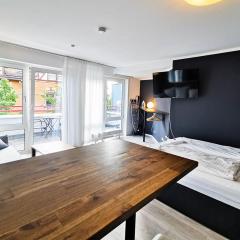 stylish studio - close to city centre - netflix - balcony