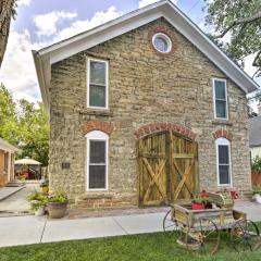 Charming Historic Condo - Walk to Downtown and UW