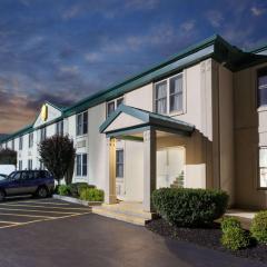 Super 8 by Wyndham Harrisburg Hershey West