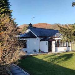 Broomfield Cottage South Luss