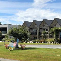 Fiordland Lakeview Motel and Apartments