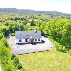 Red Deer Cottage near Connemara National Park in Letterfrack